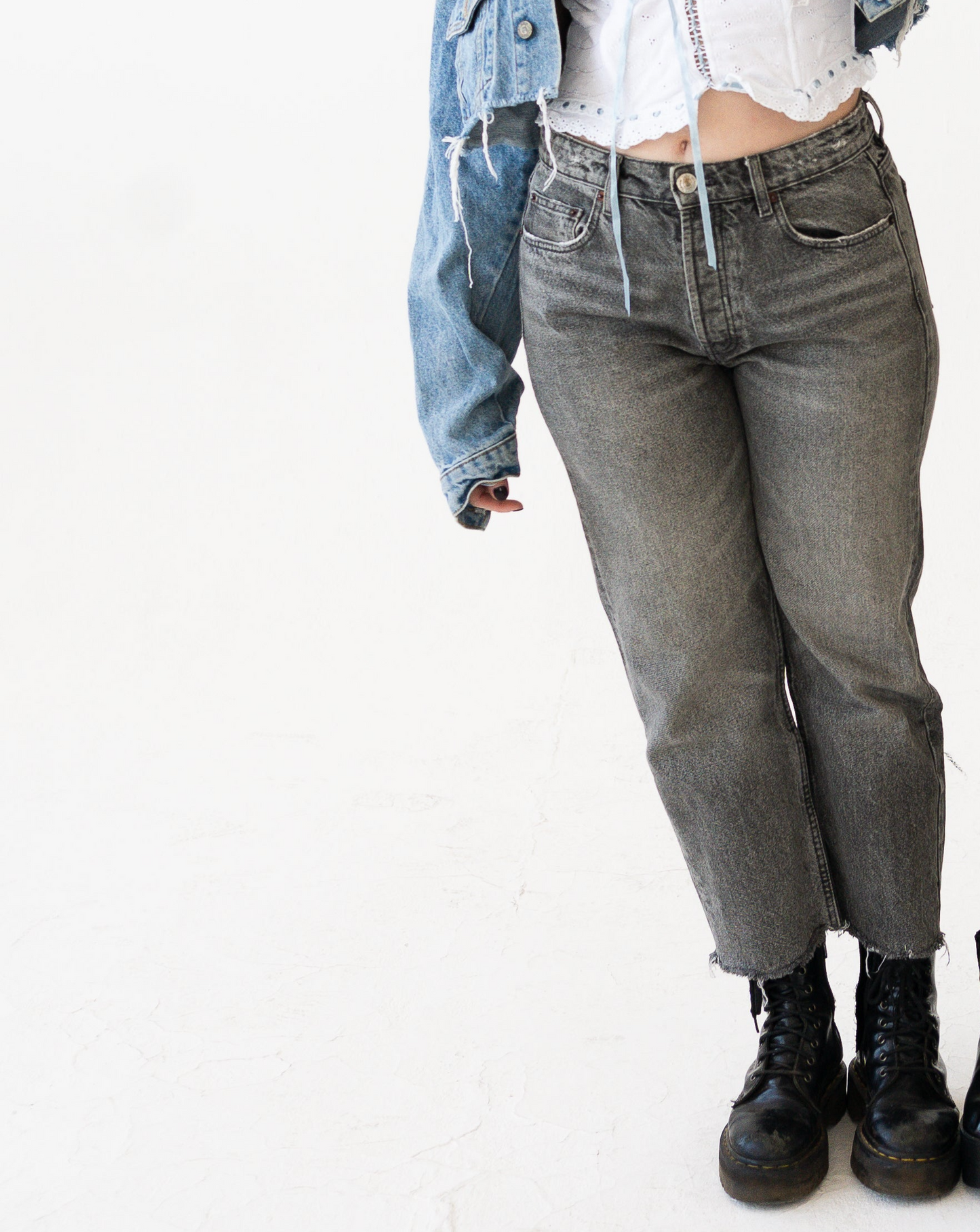 Grey Frayed Ankle Jeans